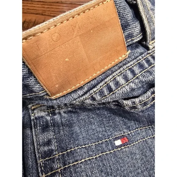 VTG Y2K Women's Tommy Hilfiger Straight Blue Jeans Size 4 EUC - Picture 9 of 11